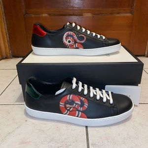 Men’s Brand New GUCCI Ace Sneaker Black w/snake